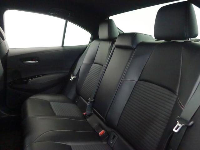 カローラ ハイブリッド ダブルバイビー フロアマット コネクテッド機能 ナビ 音楽プレーヤー接続 Bluetooth接続 ETC LEDヘッドライト バックモニター 盗難防止 衝突被害軽減ブレーキ 横滑り防止装置 クルーズコントロール(21枚目)