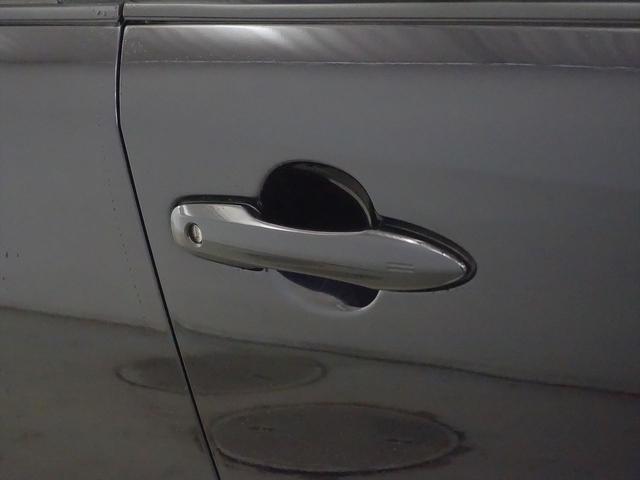 カローラ ハイブリッド ダブルバイビー フロアマット コネクテッド機能 ナビ 音楽プレーヤー接続 Bluetooth接続 ETC LEDヘッドライト バックモニター 盗難防止 衝突被害軽減ブレーキ 横滑り防止装置 クルーズコントロール(24枚目)