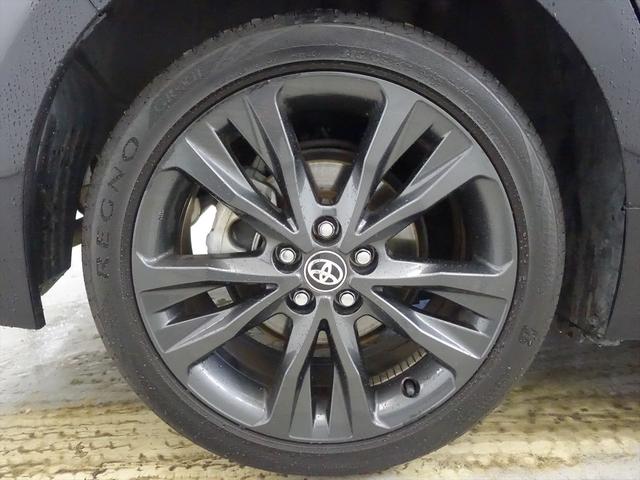 カローラ ハイブリッド ダブルバイビー フロアマット コネクテッド機能 ナビ 音楽プレーヤー接続 Bluetooth接続 ETC LEDヘッドライト バックモニター 盗難防止 衝突被害軽減ブレーキ 横滑り防止装置 クルーズコントロール(31枚目)