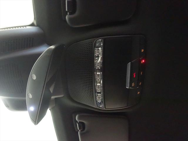 Cクラスステーションワゴン C200 ステーションワゴン ローレウスエディション スポーツプラスパッケージ レーダーセーフティパッケージ シートヒーター パワーシート トランクスルー フロアマット コネクテッド機能 ナビ 音楽プレーヤー接続 Bluetooth接続 TV ETC(20枚目)