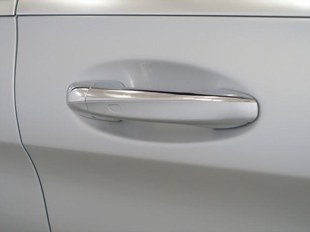 Cクラスステーションワゴン C200 ステーションワゴン ローレウスエディション スポーツプラスパッケージ レーダーセーフティパッケージ シートヒーター パワーシート トランクスルー フロアマット コネクテッド機能 ナビ 音楽プレーヤー接続 Bluetooth接続 TV ETC(26枚目)