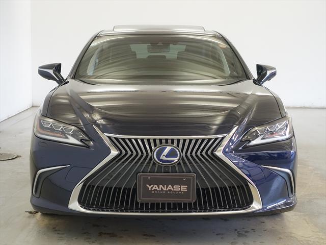 ＥＳ ＥＳ３００ｈ　バージョンＬ　シートヒーター　シートエアコン　パワーシート　フロアマット　コネクテッド機能　ナビ　ＣＤ　ミュージックサーバー　音楽プレーヤー接続　Ｂｌｕｅｔｏｏｔｈ接続　ＴＶ　ＤＶＤ再生　ＥＴＣ（2枚目）