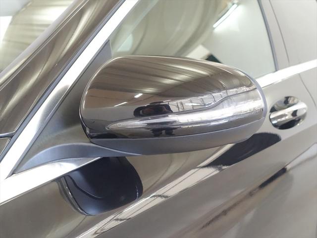 Ｃクラス Ｃ１８０　ローレウスエディション　レーダーセーフティパッケージ　シートヒーター　パワーシート　トランクスルー　フロアマット　コネクテッド機能　ナビ　ＣＤ　ミュージックサーバー　音楽プレーヤー接続　Ｂｌｕｅｔｏｏｔｈ接続　ＴＶ（4枚目）