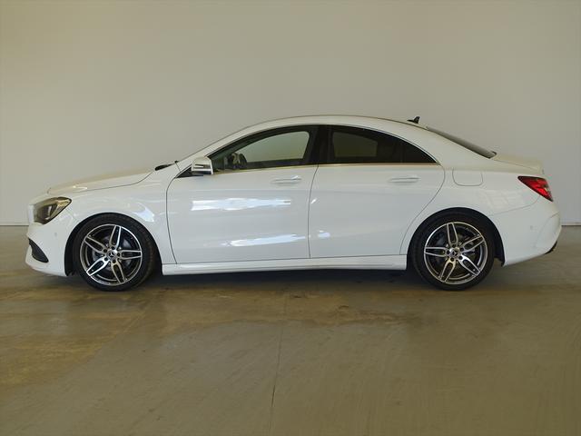 ＣＬＡクラス ＣＬＡ１８０　ＡＭＧスタイル　レーダーセーフティパッケージ　シートヒーター　トランクスルー　フロアマット　ナビ　ＣＤ　ミュージックサーバー　音楽プレーヤー接続　Ｂｌｕｅｔｏｏｔｈ接続　ＴＶ　ＤＶＤ再生　ＥＴＣ　ＬＥＤヘッドライト（3枚目）