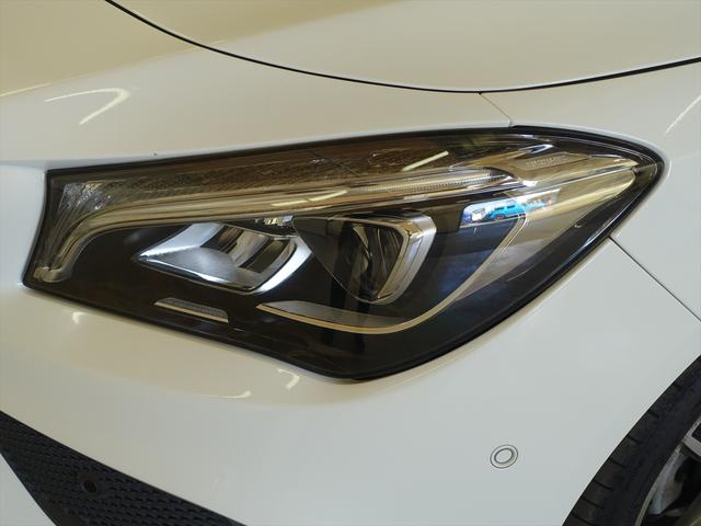 ＣＬＡクラス ＣＬＡ１８０　ＡＭＧスタイル　レーダーセーフティパッケージ　シートヒーター　トランクスルー　フロアマット　ナビ　ＣＤ　ミュージックサーバー　音楽プレーヤー接続　Ｂｌｕｅｔｏｏｔｈ接続　ＴＶ　ＤＶＤ再生　ＥＴＣ　ＬＥＤヘッドライト（6枚目）