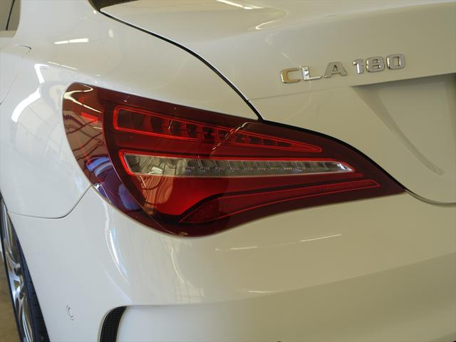 ＣＬＡクラス ＣＬＡ１８０　ＡＭＧスタイル　レーダーセーフティパッケージ　シートヒーター　トランクスルー　フロアマット　ナビ　ＣＤ　ミュージックサーバー　音楽プレーヤー接続　Ｂｌｕｅｔｏｏｔｈ接続　ＴＶ　ＤＶＤ再生　ＥＴＣ　ＬＥＤヘッドライト（26枚目）