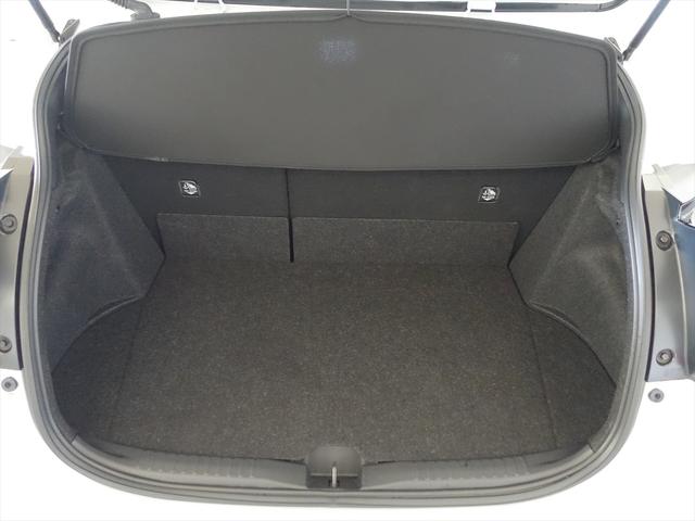 ＧＲヤリス ＲＺ　ハイパフォーマンス　シートヒーター　トランクスルー　フロアマット　コネクテッド機能　ナビ　音楽プレーヤー接続　Ｂｌｕｅｔｏｏｔｈ接続　ＴＶ　ＥＴＣ　ＬＥＤヘッドライト　バックモニター　盗難防止　衝突被害軽減ブレーキ（22枚目）