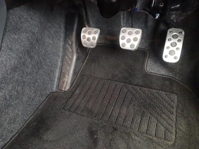 ＧＲヤリス ＲＺ　ハイパフォーマンス　シートヒーター　トランクスルー　フロアマット　コネクテッド機能　ナビ　音楽プレーヤー接続　Ｂｌｕｅｔｏｏｔｈ接続　ＴＶ　ＥＴＣ　ＬＥＤヘッドライト　バックモニター　盗難防止　衝突被害軽減ブレーキ（24枚目）