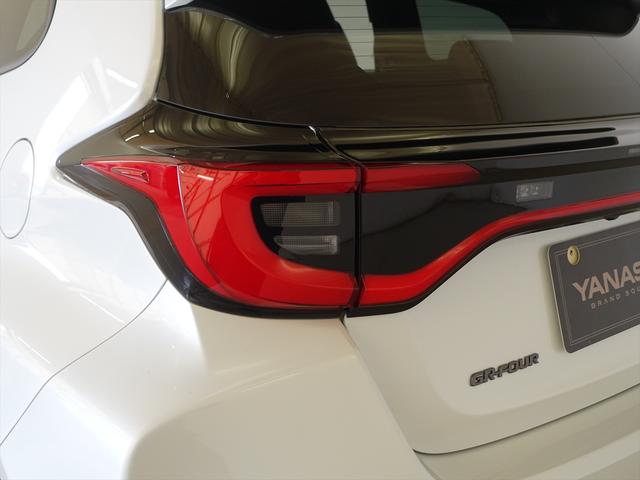 ＧＲヤリス ＲＺ　ハイパフォーマンス　シートヒーター　トランクスルー　フロアマット　コネクテッド機能　ナビ　音楽プレーヤー接続　Ｂｌｕｅｔｏｏｔｈ接続　ＴＶ　ＥＴＣ　ＬＥＤヘッドライト　バックモニター　盗難防止　衝突被害軽減ブレーキ（28枚目）