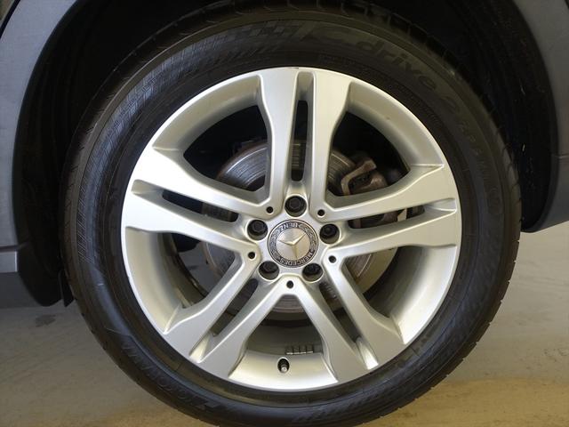 ＧＬＡクラス ＧＬＡ２５０　４МＡＴＩＣ　シートヒーター　トランクスルー　フロアマット　ナビ　ＣＤ　ミュージックサーバー　音楽プレーヤー接続　Ｂｌｕｅｔｏｏｔｈ接続　ＴＶ　ＤＶＤ再生　ＥＴＣ　ＬＥＤヘッドライト　電動リアゲート　バックモニター（28枚目）