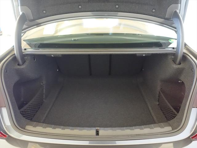 ３シリーズ ３２０ｄ　ｘＤｒｉｖｅ　Ｍスポーツ　シートヒーター　パワーシート　トランクスルー　フロアマット　ナビ　音楽プレーヤー接続　Ｂｌｕｅｔｏｏｔｈ接続　ＥＴＣ　ＬＥＤヘッドライト　電動リアゲート　全周囲カメラ　フロントカメラ　サイドカメラ（23枚目）