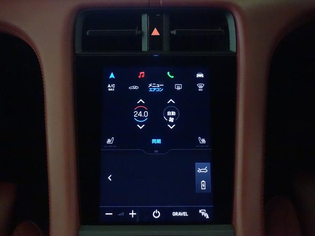 タイカンクロスツーリスモ タイカン　ターボクロスツーリスモ　シートヒーター　パワーシート　トランクスルー　フロアマット　ナビ　音楽プレーヤー接続　Ｂｌｕｅｔｏｏｔｈ接続　ＥＴＣ　サンルーフ・ガラスルーフ　ＬＥＤヘッドライト　電動リアゲート　全周囲カメラ（13枚目）
