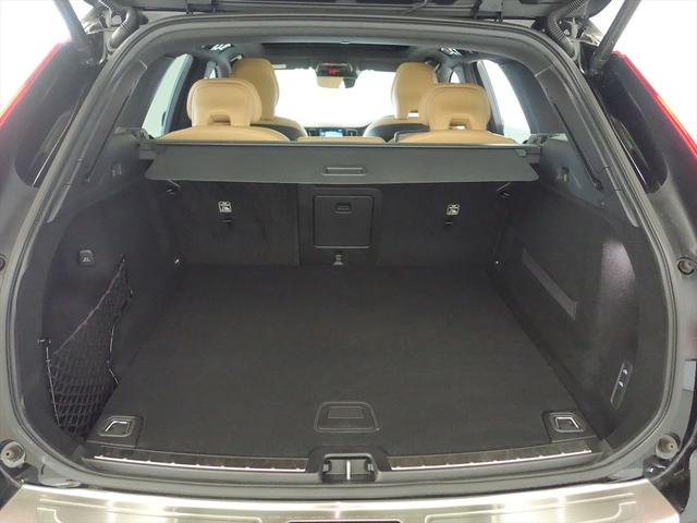 XC60 D4 AWD インスクリプション シートヒーター シートエアコン パワーシート トランクスルー フロアマット ナビ CD 音楽プレーヤー接続 Bluetooth接続 TV ETC サンルーフ・ガラスルーフ LEDヘッドライト(25枚目)