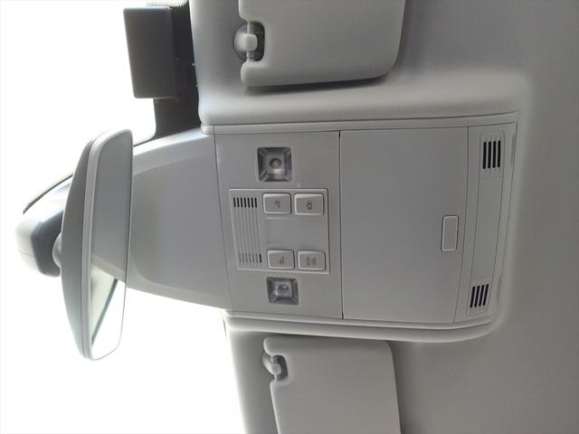 ゴルフ ＴＳＩ　ハイライン　マイスター　シートヒーター　パワーシート　トランクスルー　フロアマット　ナビ　ＣＤ　ミュージックサーバー　音楽プレーヤー接続　Ｂｌｕｅｔｏｏｔｈ接続　ＴＶ　ＤＶＤ再生　ＥＴＣ　ＬＥＤヘッドライト　バックモニター（24枚目）