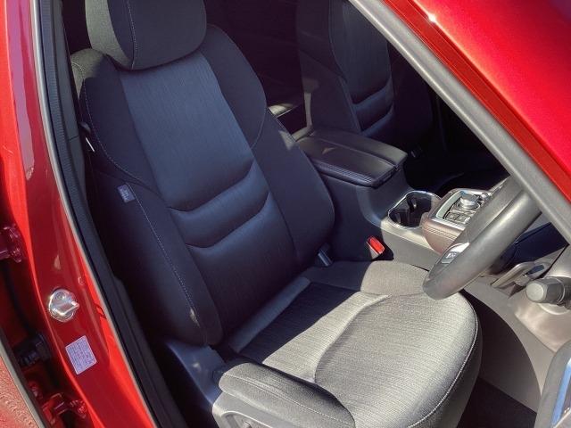 CX-8 2.2 XD プロアクティブ ディーゼルターボ 19インチアルミホイール 電動シート マツダコネクトナビ ETC 360ビューカメラ 衝突被害軽減ブレーキ シートヒーター アドバンストキー 横滑り防止機能 USBポート 地デジ アイスト 車線逸脱(7枚目)