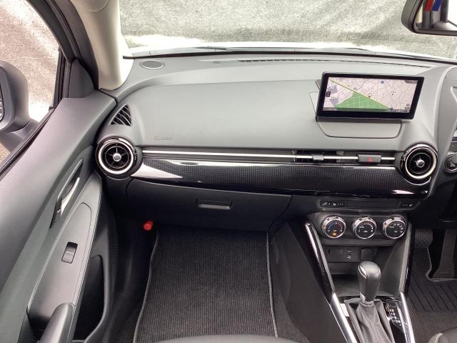 MAZDA2 1.5 15BD 元整備代車 ETC シートヒーター 360°ビューモニター アクティブドライビングディスプレイ マツダコネクトナビ パノラマモニタ ブルートゥース スマートシティブレーキサポート 前後ソナー ETC(25枚目)