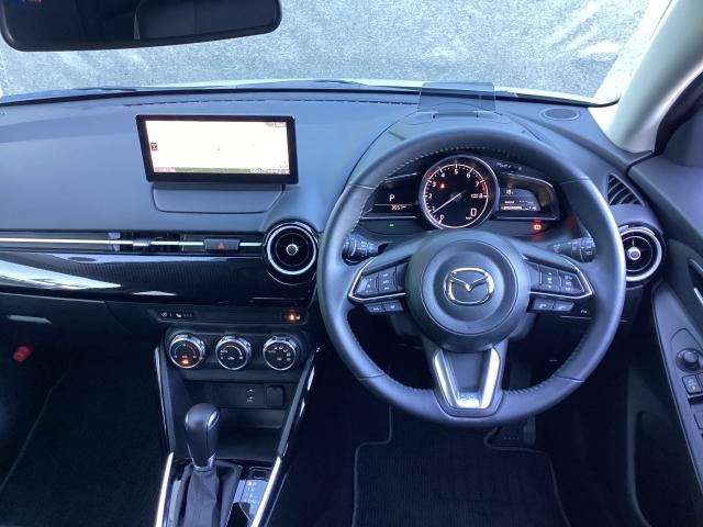MAZDA2 1.5 15BD 4WD 元整備代車 ETC シートヒーター 360°ビューモニター アクティブドライビングディスプレイ マツダコネクトナビ 地デジチューナー 360°カメラ アダプティブクルーズコントロール 衝突軽減ブレーキ(2枚目)