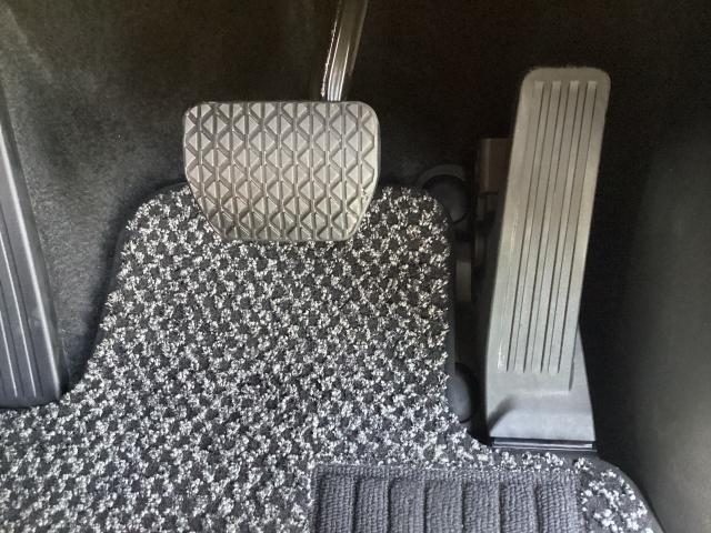 ＣＸ－６０ ３．３　ＸＤハイブリッド　プレミアム　スポーツ　ディーゼルタ　パノラマサンルーフ　３６０°ビューカメラ　パワーリフトゲート　ＢＯＳＥスピーカー　マツダコネクトナビ　ＥＴＣ　シートベンチレーション　ダブルサンルーフ　シートヒー　パワーゲート　レーダークルコン（34枚目）