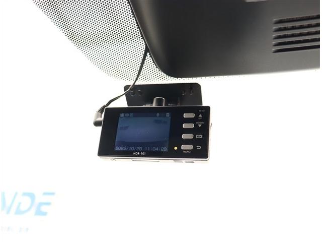 エクリプスクロスPHEV P 純正エアロ 純正ナビBluetooth接続アラウンドビューカメラ レーダークルーズ レーンキープ LEDライト フォグライト スマートキー 純正アルミ(16枚目)