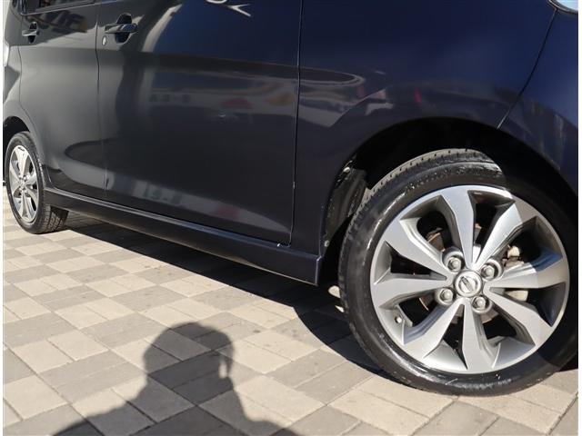 デイズ ハイウェイスター　Ｇターボ　純正ナビ地デジＤＶＤ再生アラウンドビューカメラ　ＨＩＤライト　フォグライト　インテリジェントキー　プッシュスターター　純正１５インチアルミ（32枚目）