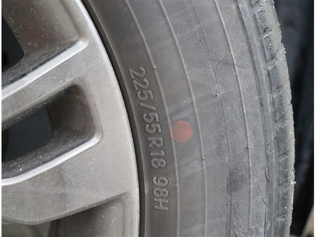 アウトランダーＰＨＥＶ Ｓエディション　サンルーフ　純正ＳＤナビフルセグＤＶＤ再生全方位カメラＢｌｕｅｔｏｏｔｈ接続　レーダークルーズ　　ハーフレザーシートヒーター　ＬＥＤライト　フォグライト　スマートキー　純正１８インチアルミ（15枚目）