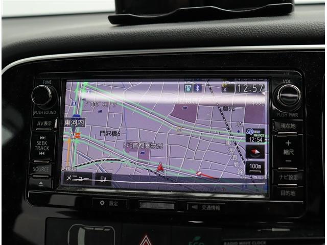 アウトランダーＰＨＥＶ Ｓエディション　サンルーフ　純正ＳＤナビフルセグＤＶＤ再生全方位カメラＢｌｕｅｔｏｏｔｈ接続　レーダークルーズ　　ハーフレザーシートヒーター　ＬＥＤライト　フォグライト　スマートキー　純正１８インチアルミ（22枚目）