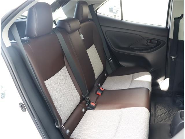 ヤリスクロス ハイブリッドＺ　モデリスタエアロ　純正８インチディスプレイオーディオパノラミックビューモニター　前後ドライブレコーダー　ハーフレザーパワーシートヒーター　レーダークルーズ　ＬＥＤライト　フォグライト　スマートキー（9枚目）