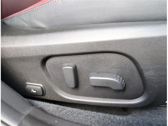 レヴォーグ ２．０ＳＴＩスポーツアイサイト　ＳＴＩエアロ　メモリーナビフルセグＤＶＤ再生サイド・バックカメラ　赤レザーパワーシートヒーターメモリー付　レーダークルーズ　ブラインドスポットモニター　ＬＥＤライト　フォグライト　１８インチアルミ（9枚目）