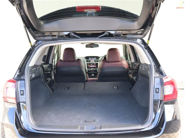 レヴォーグ ２．０ＳＴＩスポーツアイサイト　ＳＴＩエアロ　メモリーナビフルセグＤＶＤ再生サイド・バックカメラ　赤レザーパワーシートヒーターメモリー付　レーダークルーズ　ブラインドスポットモニター　ＬＥＤライト　フォグライト　１８インチアルミ（12枚目）