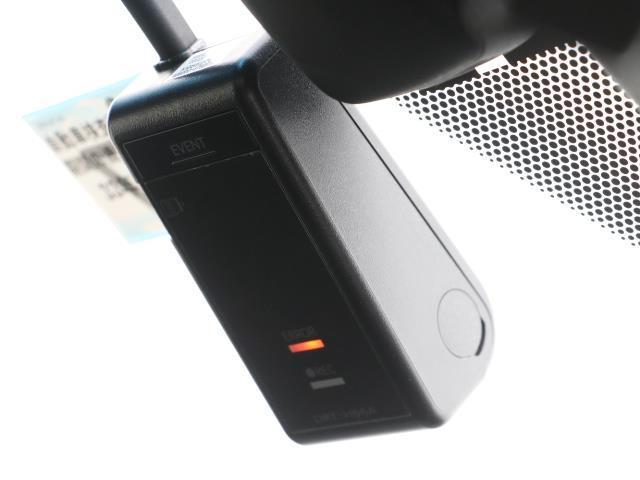 G-エグゼクティブ 黒革シート バックカメラ メモリーナビ ETC フルセグ LED ドライブレコーダー 衝突被害軽減ブレーキ アルミ スマートキー ナビテレビ パワーシート DVD(9枚目)