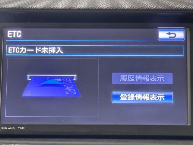 Ｓ　運転席パワーウィンドウ　Ａストップ　フルセグテレビ　取説記録簿　Ｗエアバック　スマキー　ＤＶＤプレーヤー　ナビＴＶ　ＡＵＸ　オートエアコン　イモビライザー　横滑り防止　Ｂカメラ　キ－レス　ＨＤＤナビ(8枚目)