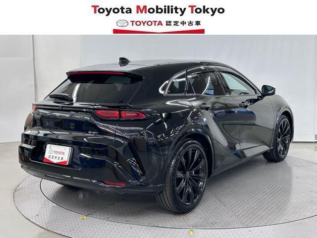 クラウンスポーツ Ｚ　ＬＥＤヘッドライト　４ＷＤ車　クルーズコントロール　ＡＣ１００Ｖ　黒革シート　ミュージックプレイヤー接続可　アイドリングストップ　１オーナー　ドラレコ　ＡＷ　ＥＴＣ車載器　メモリーナビ　Ｂカメラ（5枚目）