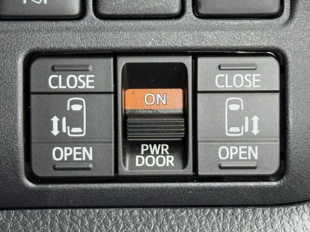 ノア ハイブリッドＧ　衝突被害軽減ブレーキ　車検整備付　両側電動スライドドア　ＥＴＣ２．０　ドライブレコーダー　３列シート　コーナーセンサー　Ｂｌｕｅｔｏｏｔｈオーディオ　ミュージックプレイヤー接続可　メモリナビ　Ｂカメラ（17枚目）
