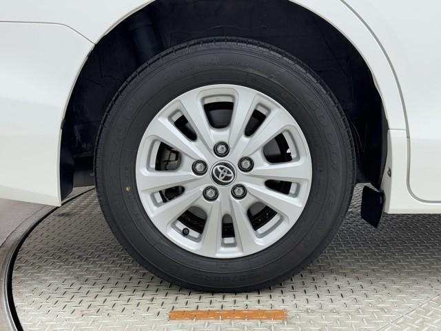 ノア ハイブリッドＧ　衝突被害軽減ブレーキ　車検整備付　両側電動スライドドア　ＥＴＣ２．０　ドライブレコーダー　３列シート　コーナーセンサー　Ｂｌｕｅｔｏｏｔｈオーディオ　ミュージックプレイヤー接続可　メモリナビ　Ｂカメラ（22枚目）