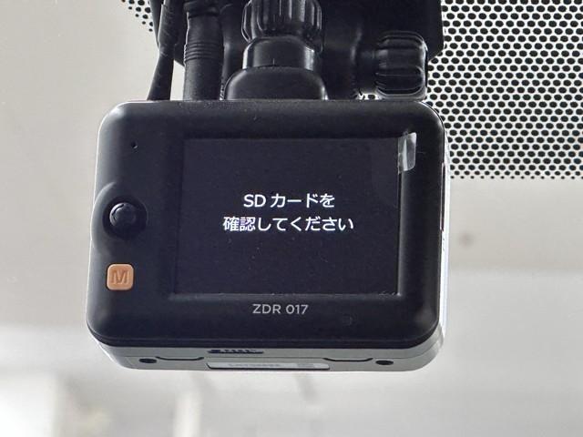 シエンタ Ｚ　衝突被害軽減ブレーキ　全周囲カメラ　ＥＴＣ２．０　三列シート　７人乗り　ドラレコ　Ｂｌｕｅｔｏｏｔｈオーディオ　メディアプレイヤー接続　クルーズコントロール　コーナーセンサー　ウォークスルー　ＬＥＤ（15枚目）