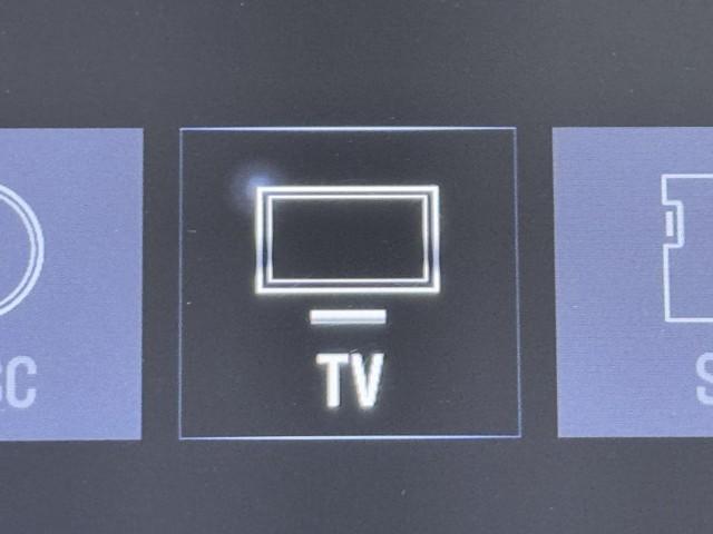 ランドクルーザープラド TX LEDランプ サンルーフ付き リアカメラ ABS付き 盗難防止装置 アルミホイール オートクルーズコントロール 3列 メモリーナビ キーレス メディアプレイヤー接続 サイドエアバッグ ナビTV エアロ(8枚目)