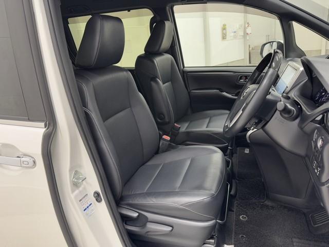 エスクァイア Gi 衝突被害軽減ブレーキ 4WD 両側パワースライドドア ETC Bluetoothオーディオ ミュージックプレイヤー接続可 ドライブレコーダ アイドリングストップ 3列シート メモリーナビ(20枚目)