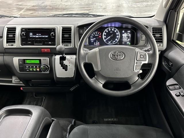 ハイエースバン ロングスーパーＧＬ　衝突被害軽減ブレーキ　車検整備付　ドライブレコーダ　ＥＴＣ　ＳＲＳ　Ｗエアコン　横滑り防止装置付　盗難防止機能　キーレス　エアコン　パワステ　ＡＢＳ　インテリジェントクリアランスソナー　点検記録簿（7枚目）