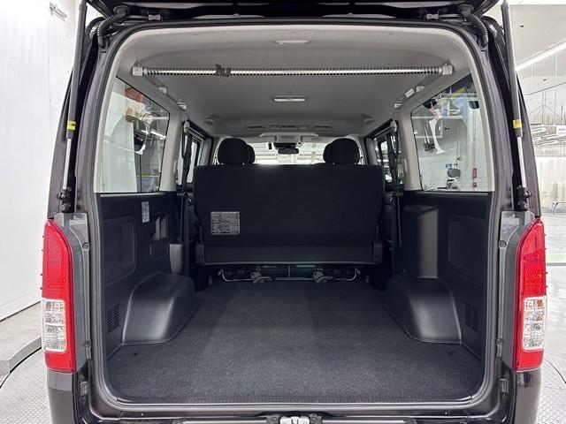 ハイエースバン ロングスーパーＧＬ　衝突被害軽減ブレーキ　車検整備付　ドライブレコーダ　ＥＴＣ　ＳＲＳ　Ｗエアコン　横滑り防止装置付　盗難防止機能　キーレス　エアコン　パワステ　ＡＢＳ　インテリジェントクリアランスソナー　点検記録簿（20枚目）