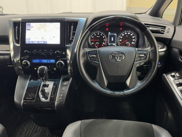 アルファード ２．５Ｓ　タイプゴールド　衝突被害軽減ブレーキ　車検整備付　ＥＴＣ装備　電動テ－ルゲ－ト　イモビ　バックモニタ－　ＬＥＤ　オートハイビーム　クリアランスソナー　ドライブレコーダ　メモリーナビ　３列シート　両側パワースライドドア（8枚目）