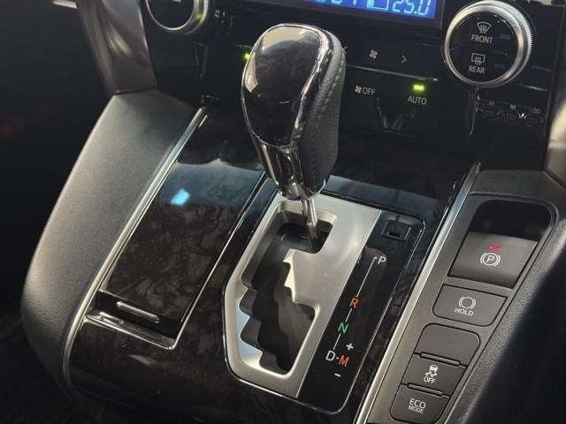 アルファード ２．５Ｓ　タイプゴールド　衝突被害軽減ブレーキ　車検整備付　ＥＴＣ装備　電動テ－ルゲ－ト　イモビ　バックモニタ－　ＬＥＤ　オートハイビーム　クリアランスソナー　ドライブレコーダ　メモリーナビ　３列シート　両側パワースライドドア（16枚目）