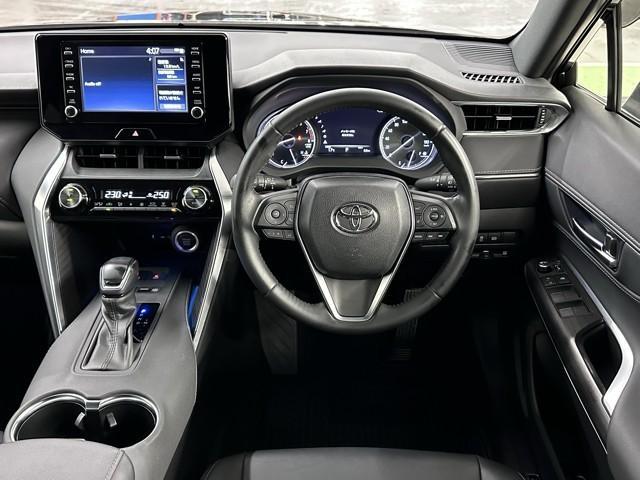 ハリアー Ｇ　衝突被害軽減ブレーキ　車検整備付　ＥＴＣ２．０　パワーバックドア　ＬＥＤランプ　ドライブレコーダー　１オーナ　バックモニタ－　スマキー　ＡＵＸ接続　Ｂｌｕｅｔｏｏｔｈオーディオ　セキュリティーアラーム（8枚目）