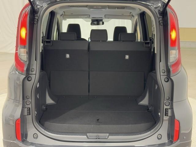 シエンタ Ｇ　衝突被害軽減ブレーキ　モデリスタエアロ　全周囲カメラ　ＢＬＵＥＴＯＯＴＨ　ミュージックプレイヤー接続可　ウォークスルー　メモリーナビ　ＥＴＣ２．０　ＡＢＳ　スマートキー　両側パワースライドドア　ＬＥＤ（20枚目）