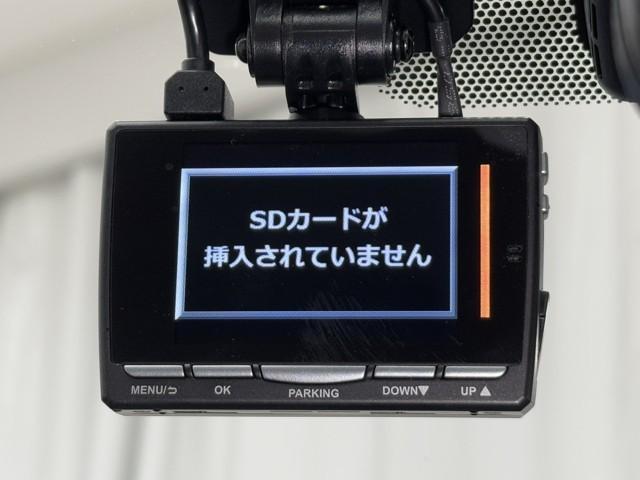 プリウス Ａ　衝突軽減ブレーキシステム　Ｂモニタ　記録簿有　ＬＥＤヘッド　クルーズコントロール　セキュリティー　スマートキー　パワーステアリング　Ｐシート　Ｉストップ　ドライブレコーダー　ＥＴＣ　アルミホイル（12枚目）