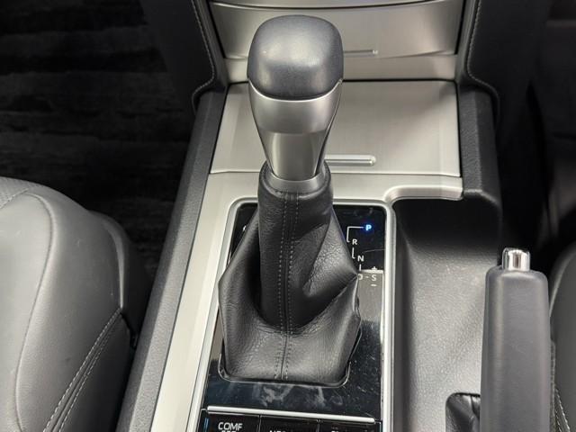 ランドクルーザープラド ＴＺ－Ｇ　衝突被害軽減ブレーキ　ＴＲＤエアロ　ＴＲＤマフラー　本革エアシート　ドラレコ　全周囲カメラ　４ＷＤ　Ｂｌｕｅｔｏｏｔｈオーディオ　ミュージックプレイヤー接続可　３列シート　２．０ＥＴＣ　メモリーナビ（16枚目）