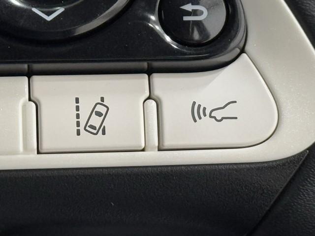 プリウス Sセーフティプラス 衝突回避システム Bモニター ドラレコ付き 定期点検記録簿 LEDライト クルコン ETC装備 スマートKEY ナビTV イモビライザー 横滑り防止機能 PW カーテンエアバッグ キーレスエントリー(16枚目)