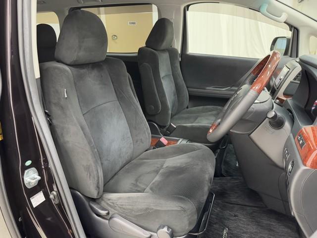 ヴェルファイア ２．４Ｚ　プラチナセレクションＩＩ　スマートキープッシュスタート　バックモニタ　ＡＷ　リアエアコン　盗難防止システム　ドラレコ　３列シート　サイドエアバック　助手席エアバッグ　点検記録簿　パワーウィンドゥ　ＨＤＤナビ　フルフラット（17枚目）