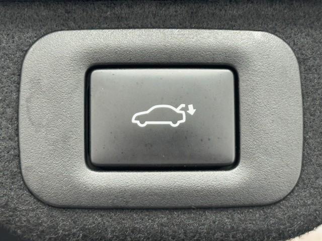 クラウン Z 衝突被害軽減ブレーキ 2.0ETC パワーバックドア レザーシート シートクーラー シートヒーター ドライブレコーダー 全周囲カメラ Bluetoothオーディオ ミュージックプレイヤー接続可(18枚目)