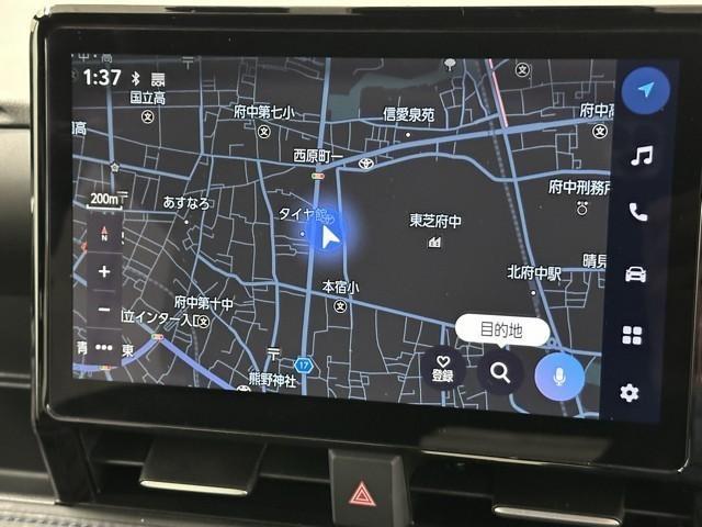 ヴォクシー ハイブリッドＳ－Ｚ　パワーウィンドウ　ＤＶＤ再生機能　インテリキー　横滑防止装置　地デジＴＶ　アクティブクルーズコントロール　フルオートエアコン　リアカメラ　エアバッグ　ＡＢＳ　１００Ｖ充電　ナビＴＶ　ＷＡＣ　キーレス（9枚目）