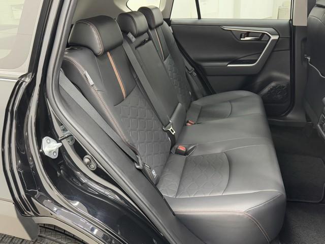 ＲＡＶ４ アドベンチャー　衝突被害軽減ブレーキ　４ＷＤ車　２．０ＥＴＣ　１オーナー　メモリナビ　リヤカメラ　車線逸脱警報装置　記録簿付　ＡＨＢ　クルーズＣ　カーナビ　ＬＥＤライト　イモビ　ＥＳＣ　スマキー　ＰＳ　エアコン（19枚目）